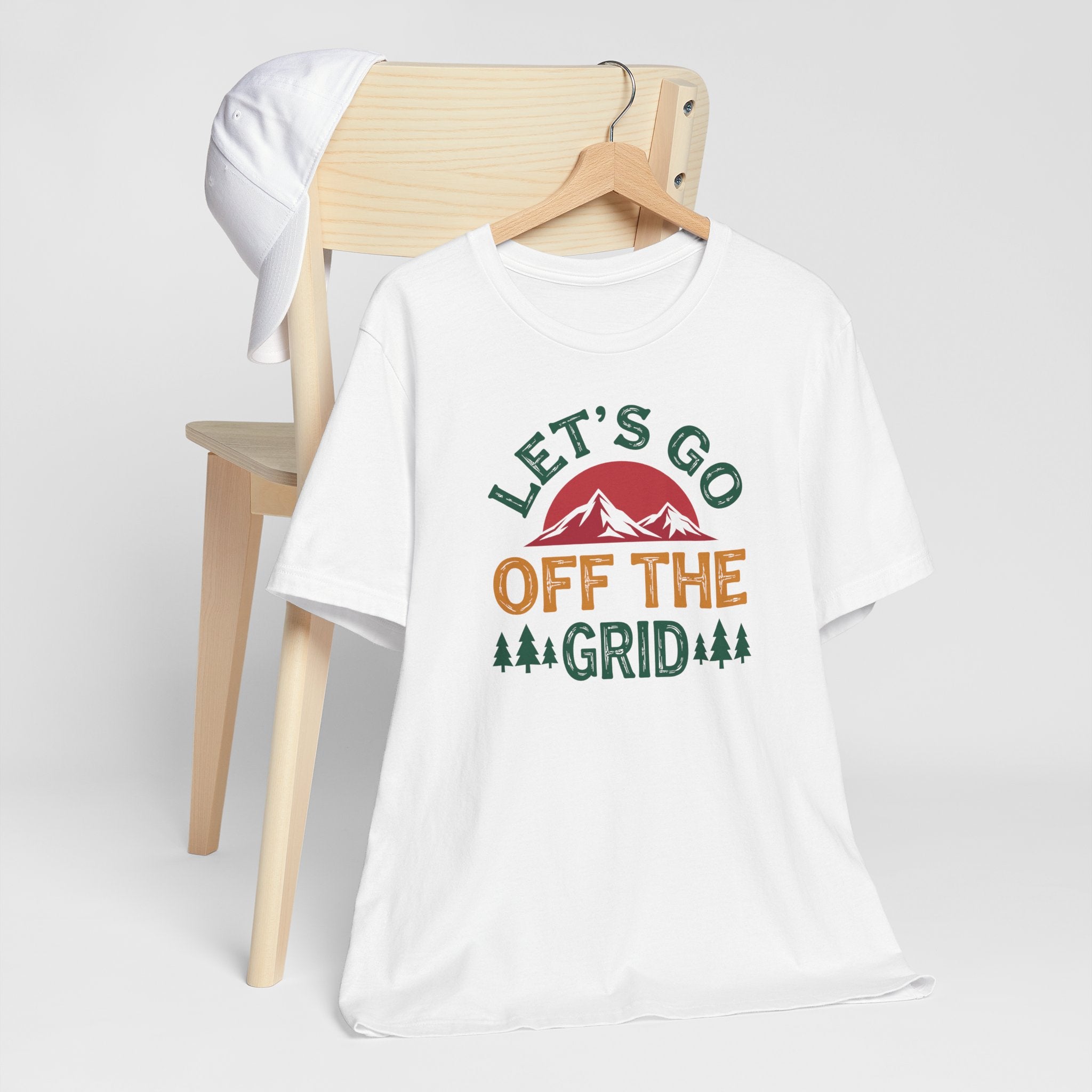 Hiking & camping graphic tee with nature quote Off The Grid